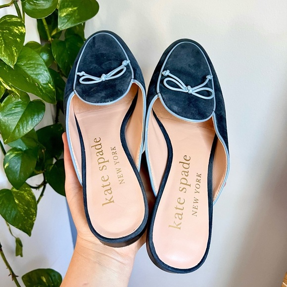 Kate Spade New York Devi Slide in Navy with Bow Tie Detail - Picture 13 of 13